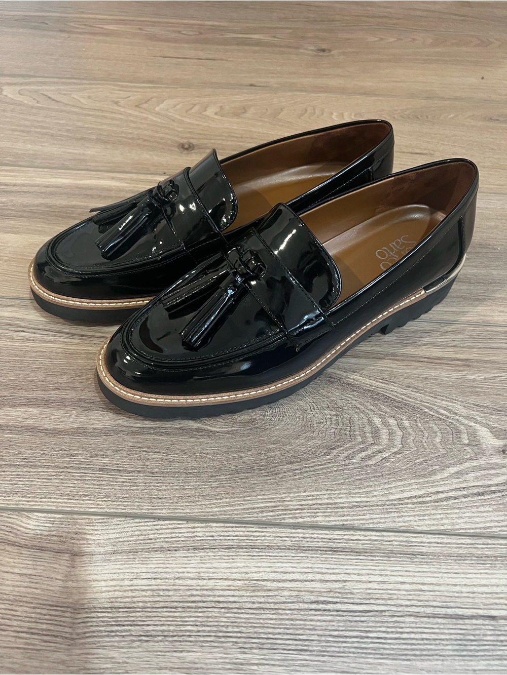 Franco Sarto Black Patent Leather Tassel Lug Sole Loafers Size 8